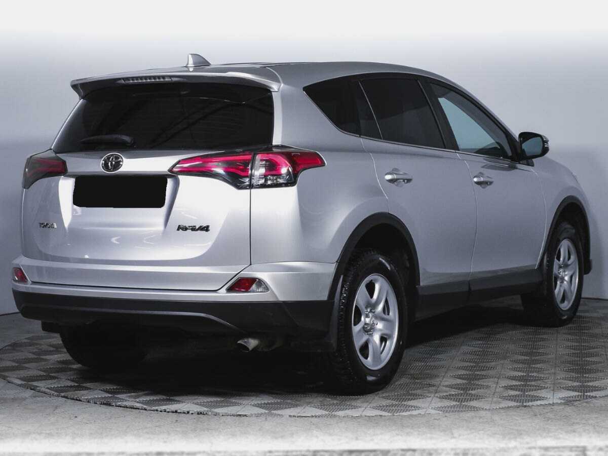 Toyota RAV4 2018 года с пробегом. Фото: #4