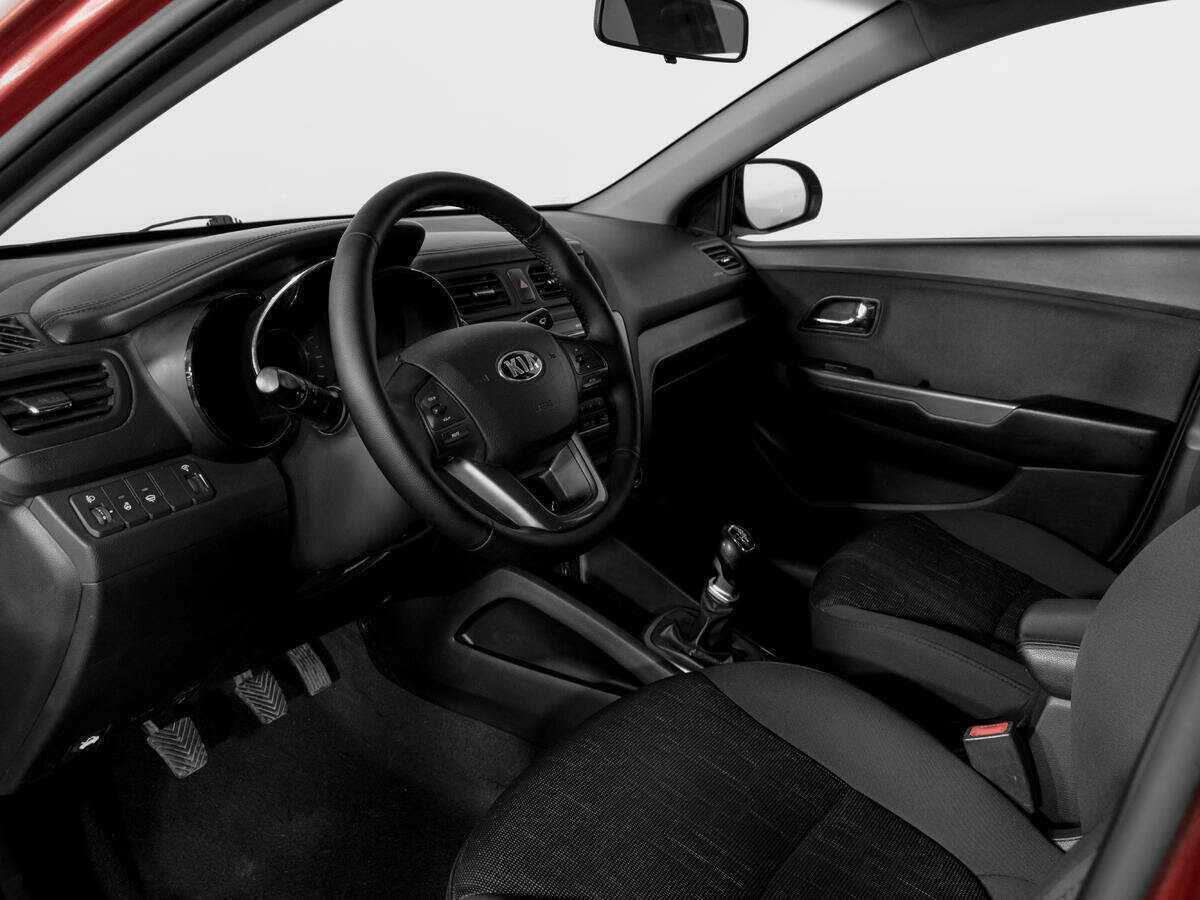 Б/У Киа Рио 2013 года. Фото: #14