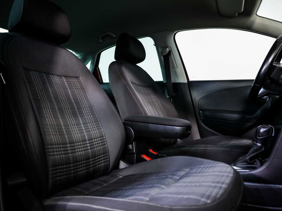 Б/У Фольксваген Поло 2017 года. Фото: #10