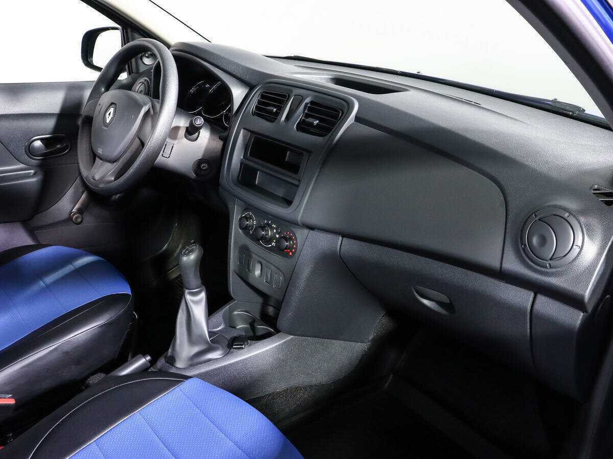 Б/У Рено Логан 2018 года. Фото: #9