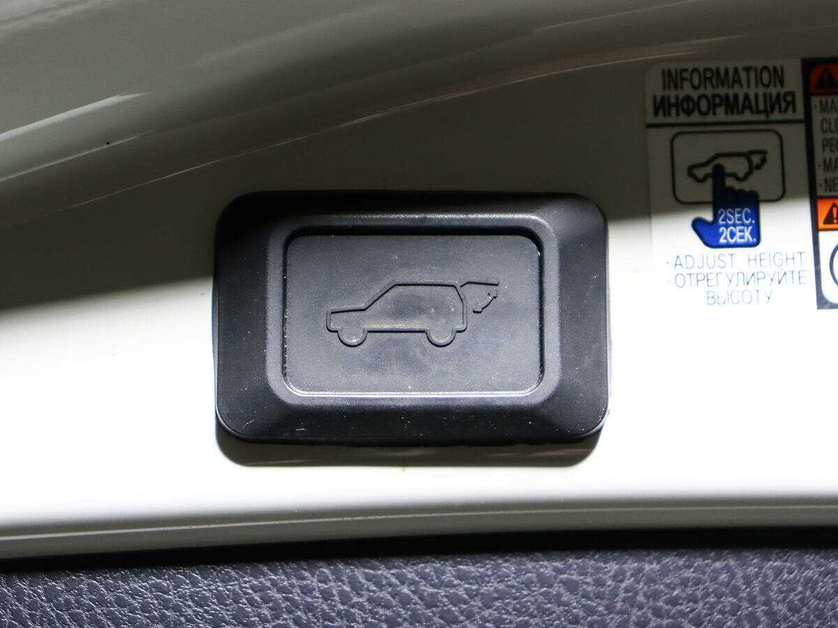 Toyota RAV4 2018 года с пробегом. Фото: #13