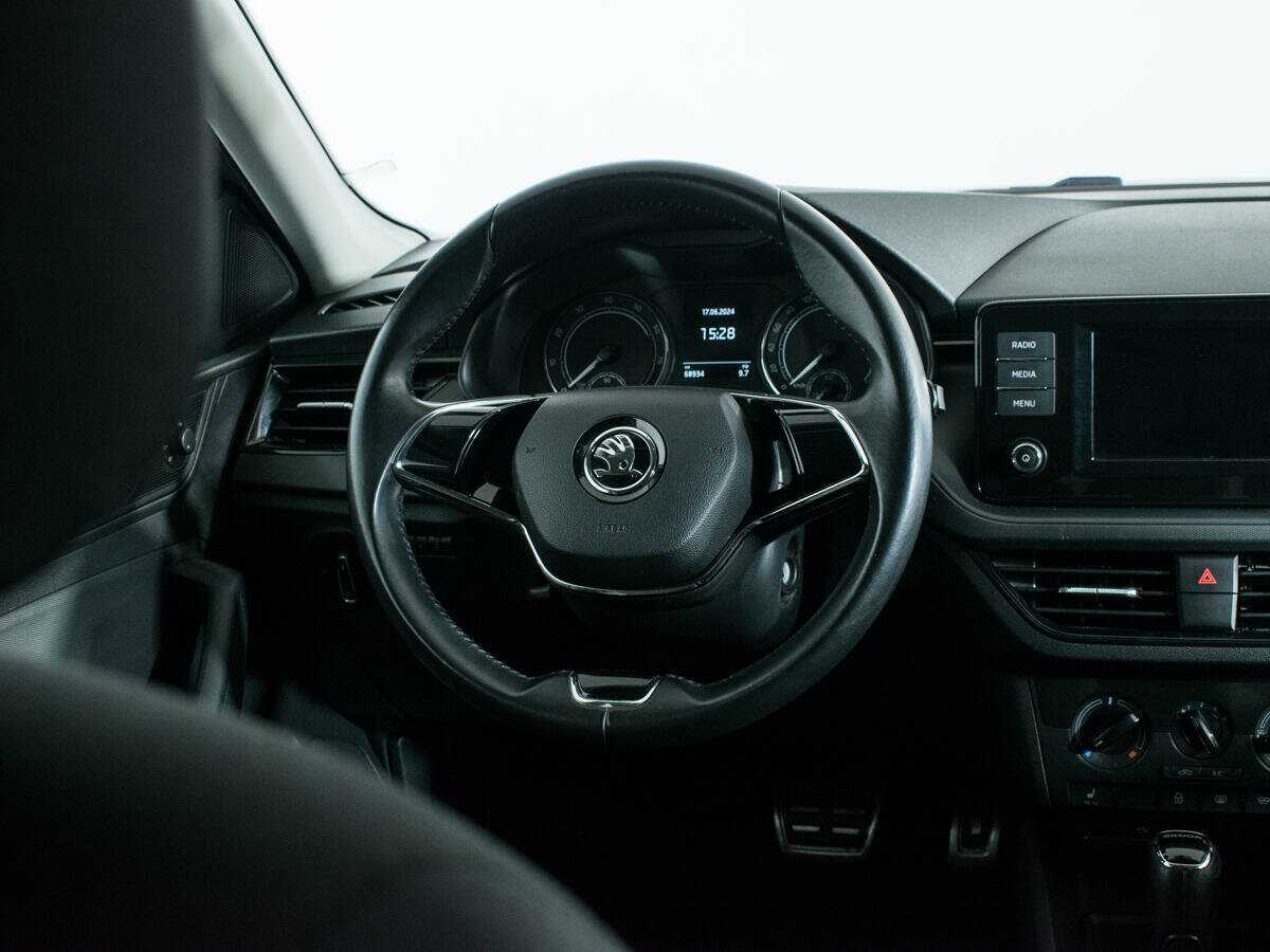 Б/У Шкода Рапид 2021 года. Фото: #13