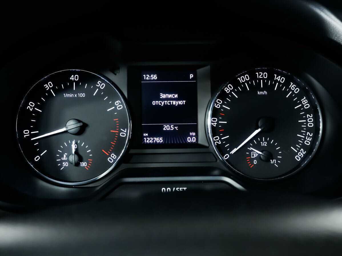 Б/У Шкода Октавия 2016 года. Фото: #9