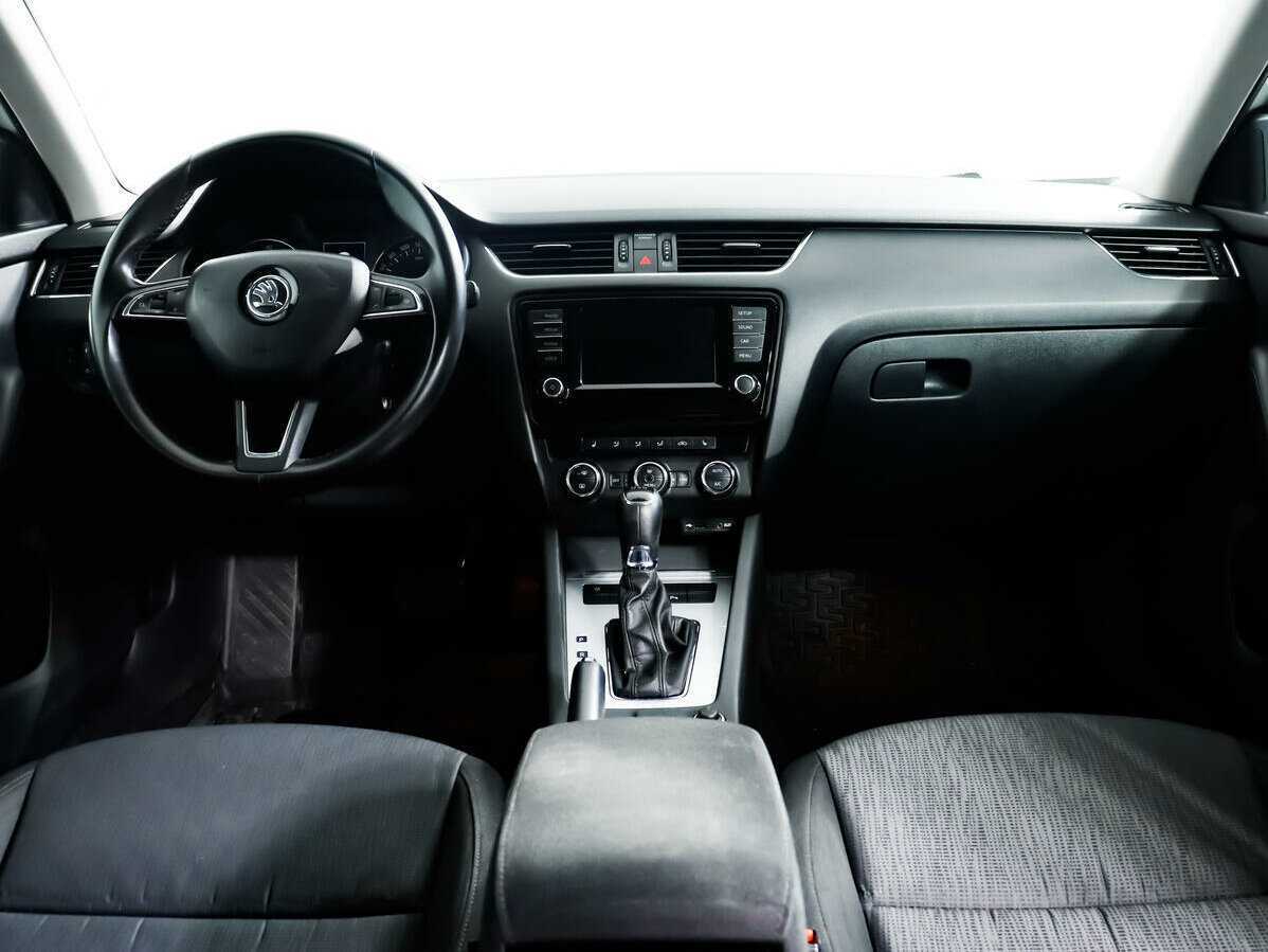 Б/У Шкода Октавия 2016 года. Фото: #10