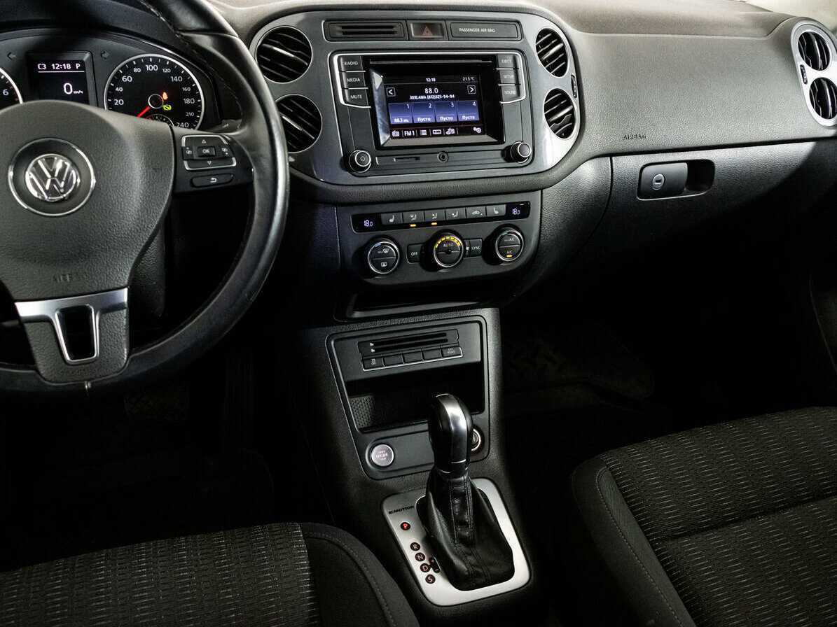 Б/У Фольксваген Тигуан 2016 года. Фото: #10