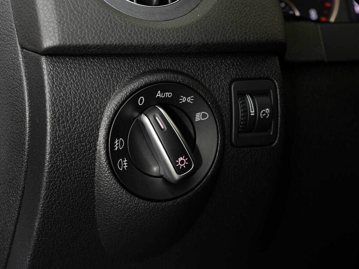 Б/У Фольксваген Тигуан 2016 года. Фото: #13