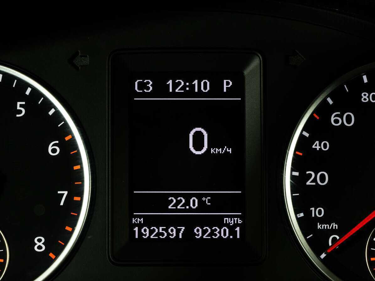 Б/У Фольксваген Тигуан 2016 года. Фото: #18