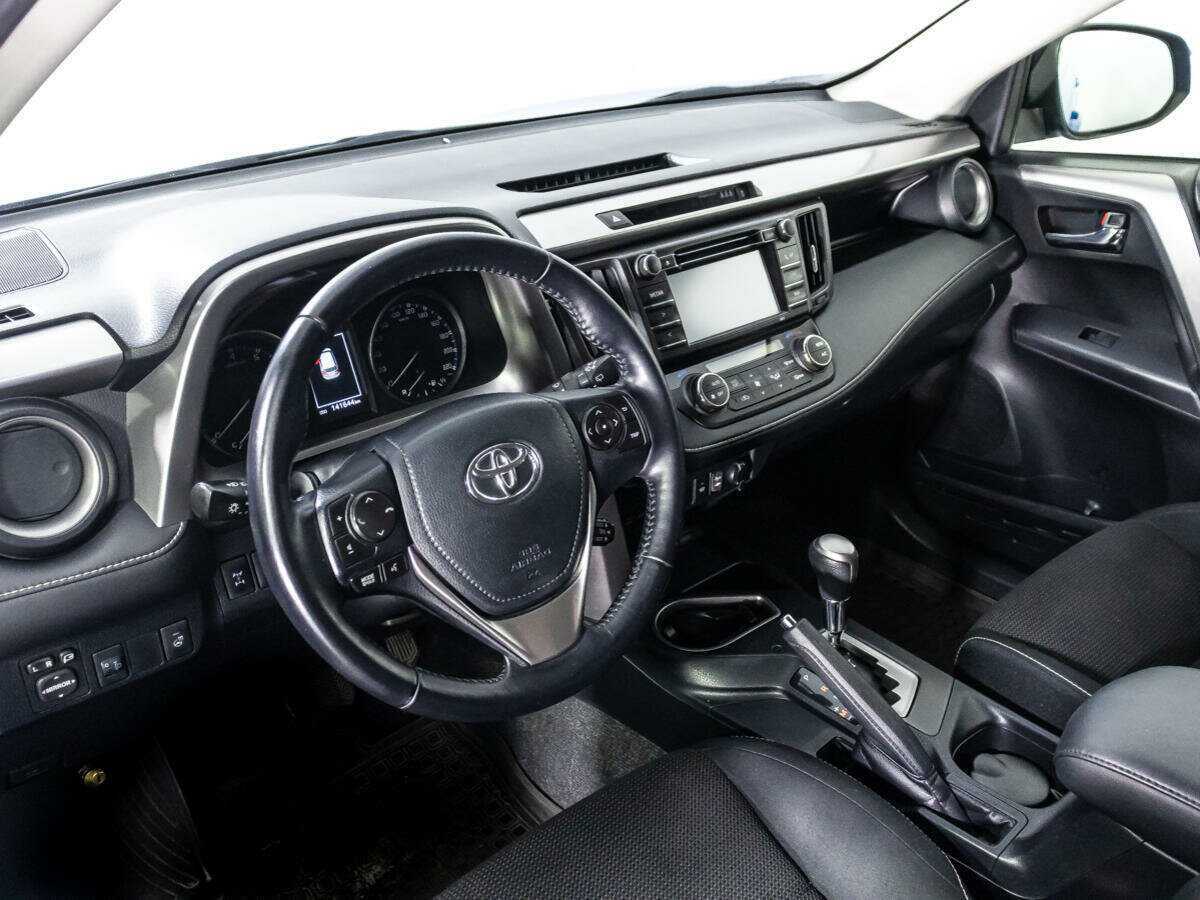 Toyota RAV4 2016 года с пробегом. Фото: #10