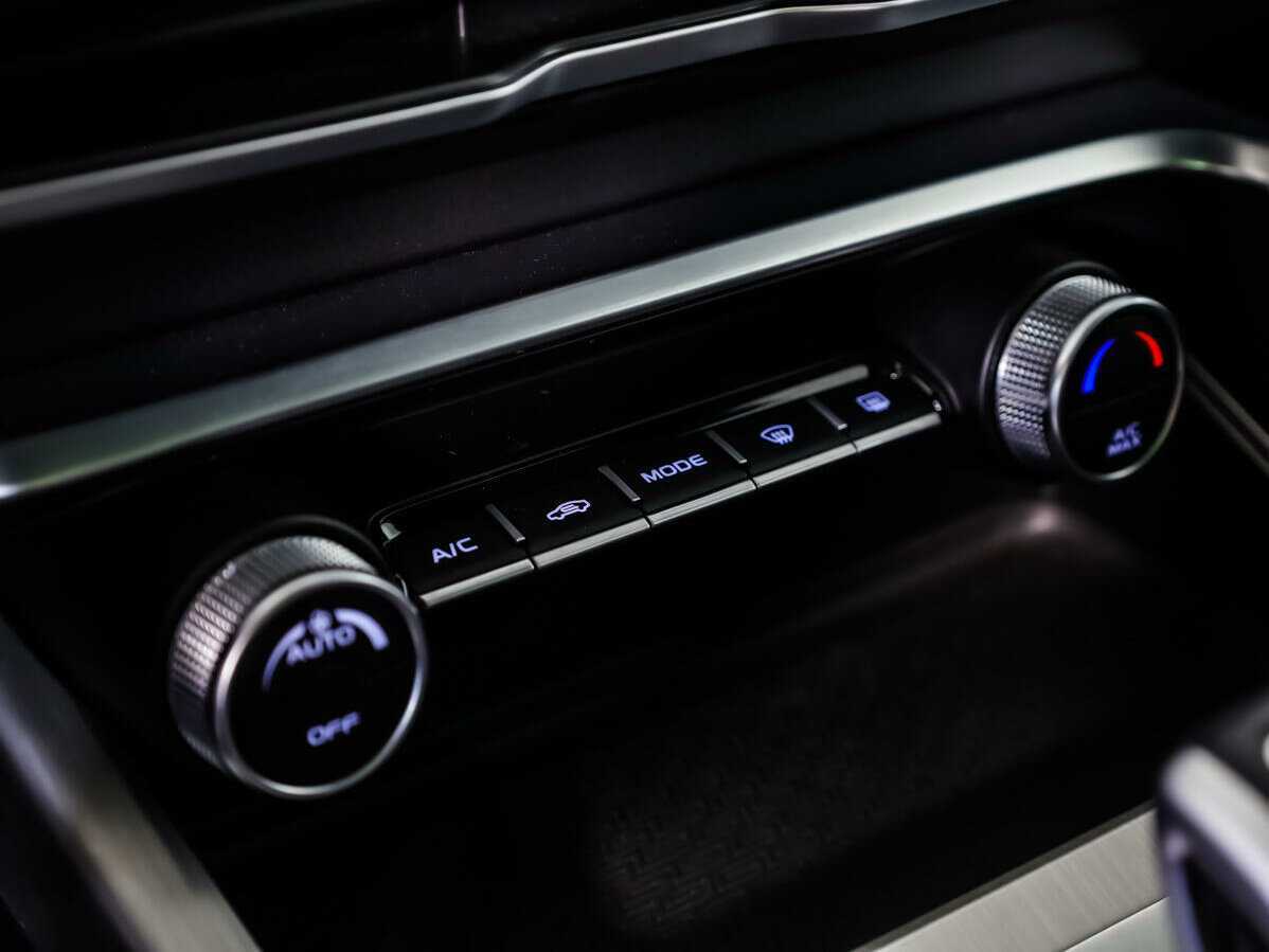 Б/У Джили Кулрэй 2021 года. Фото: #13