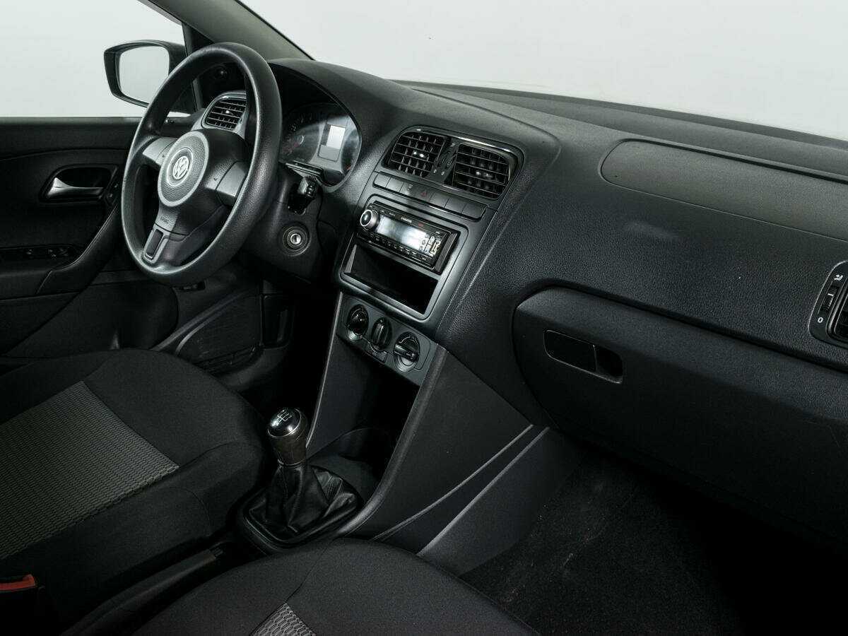 Б/У Фольксваген Поло 2014 года. Фото: #4