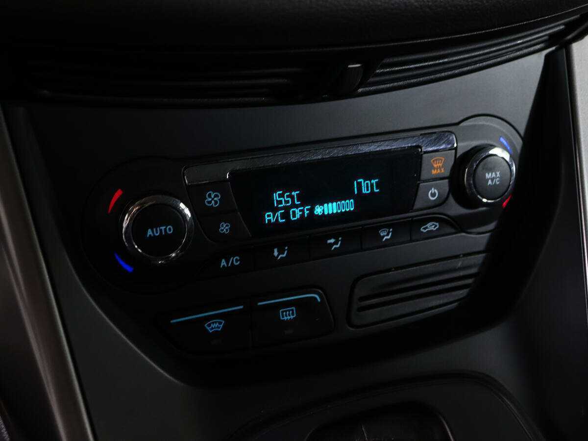 Б/У Форд Куга 2015 года. Фото: #14