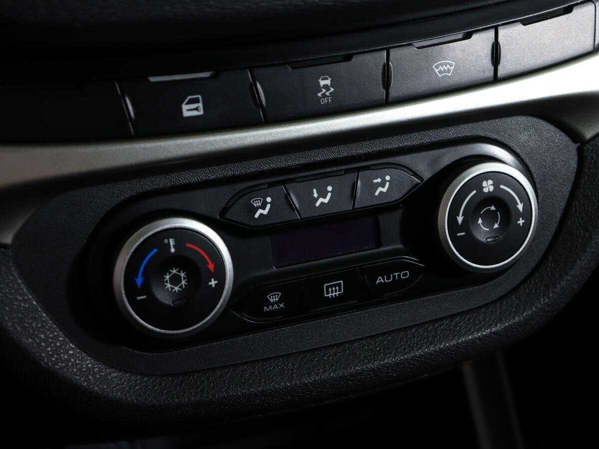 Б/У Лада (ВАЗ) Веста 2019 года. Фото: #16