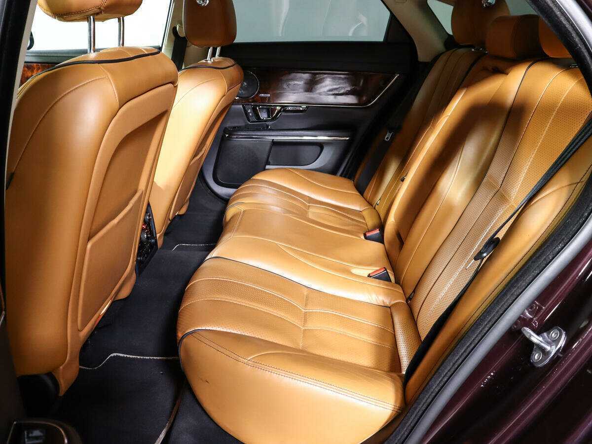 Jaguar XJ 2014 года с пробегом. Фото: #8