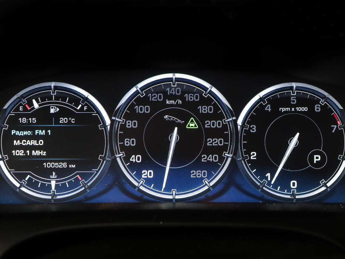 Jaguar XJ 2014 года с пробегом. Фото: #10