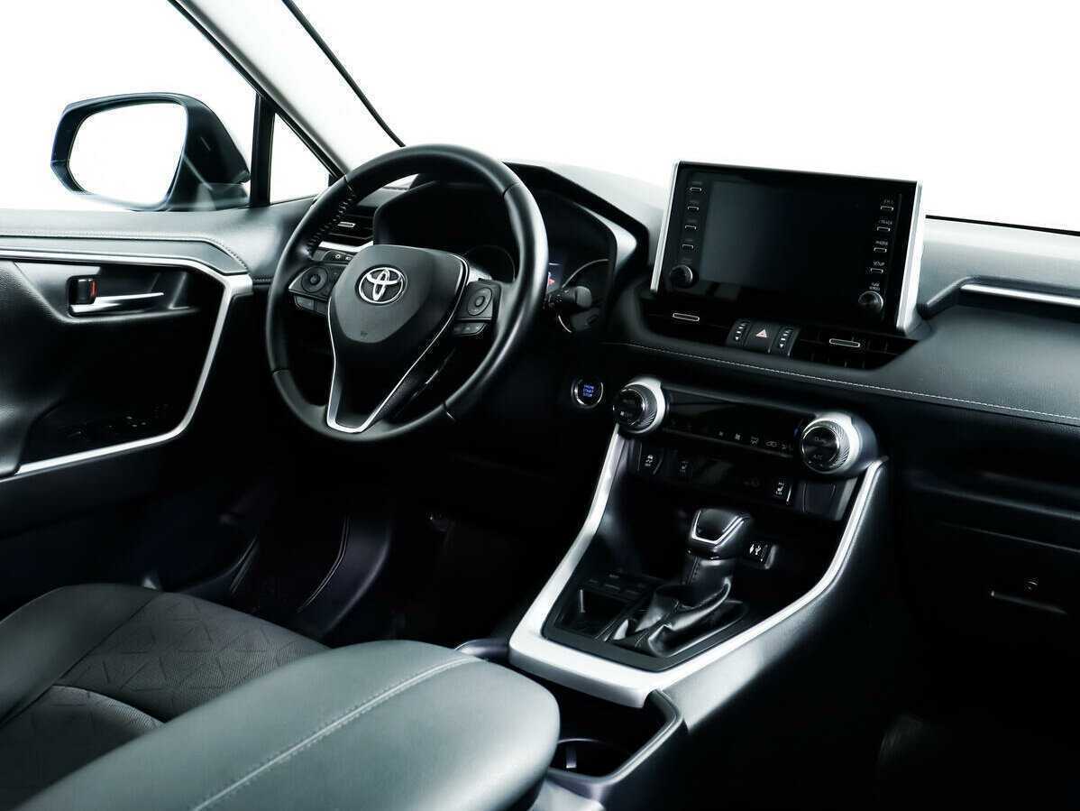 Toyota RAV4 2020 года с пробегом. Фото: #8