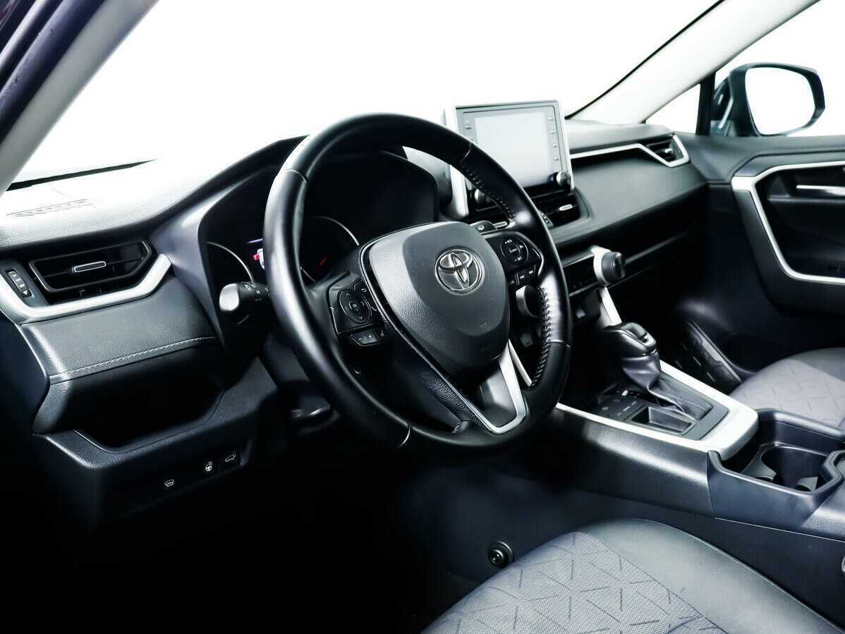 Toyota RAV4 2020 года с пробегом. Фото: #12