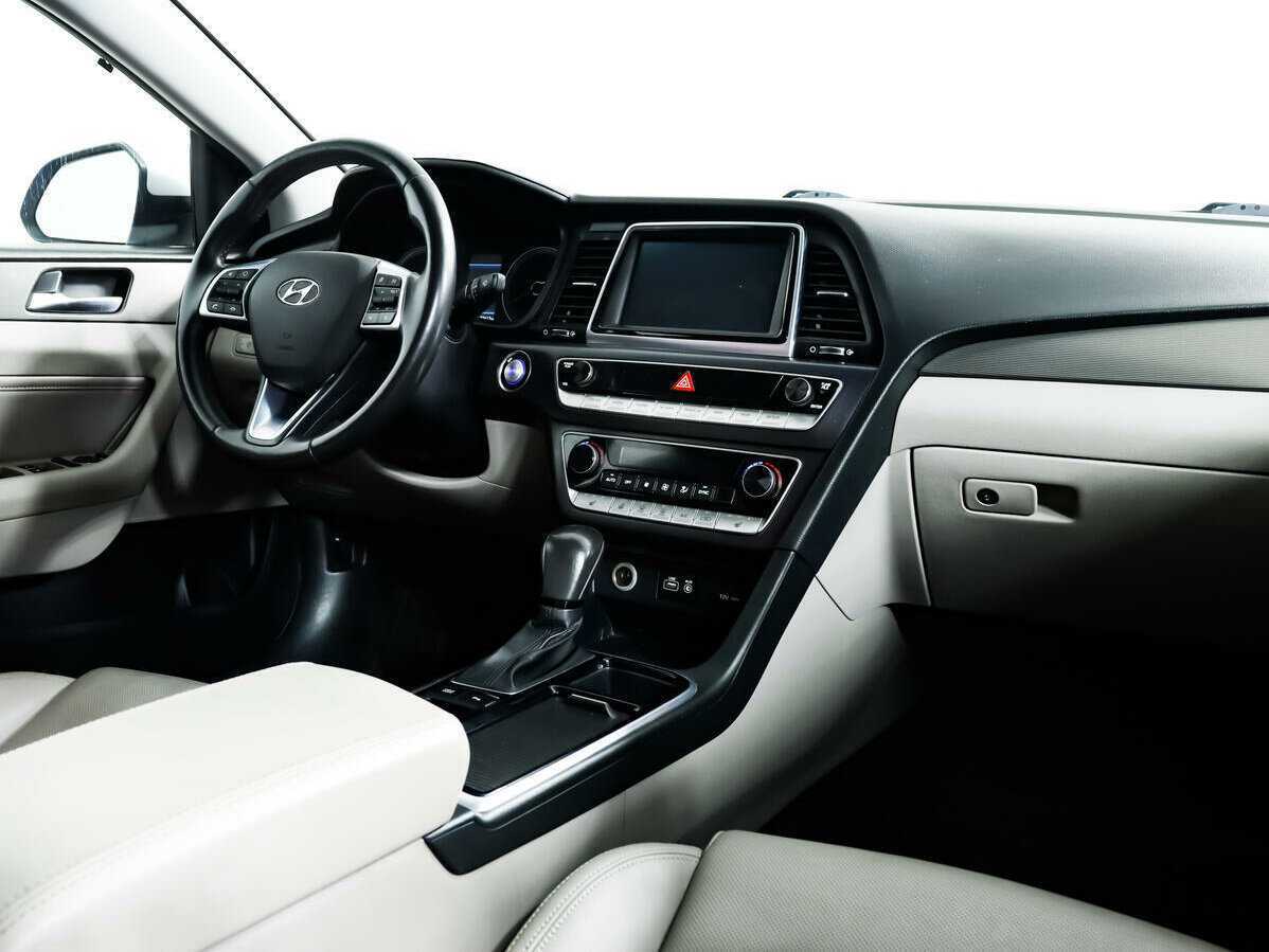 Hyundai Sonata 2018 года с пробегом. Фото: #8