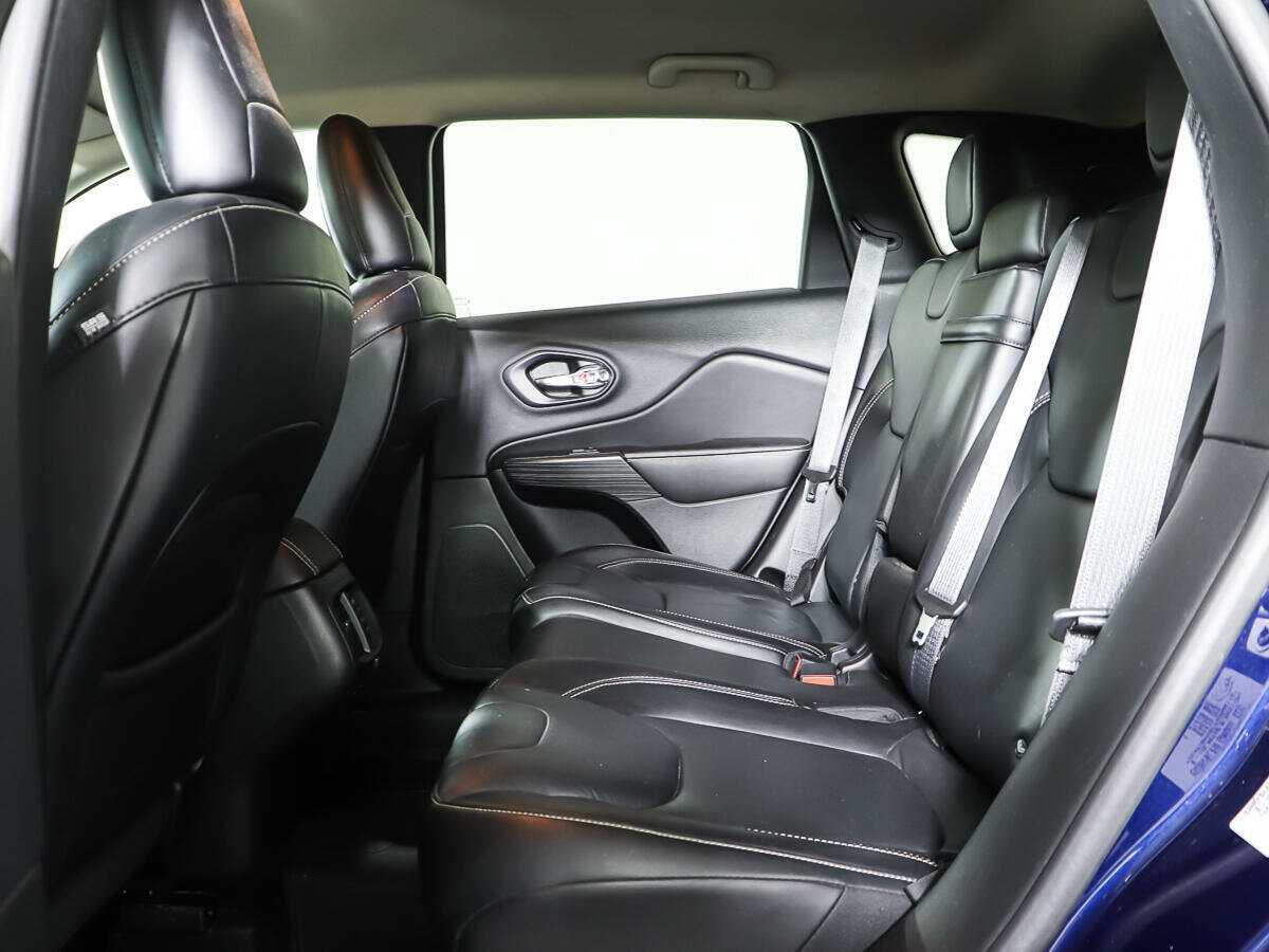 Jeep Cherokee 2014 года с пробегом. Фото: #11