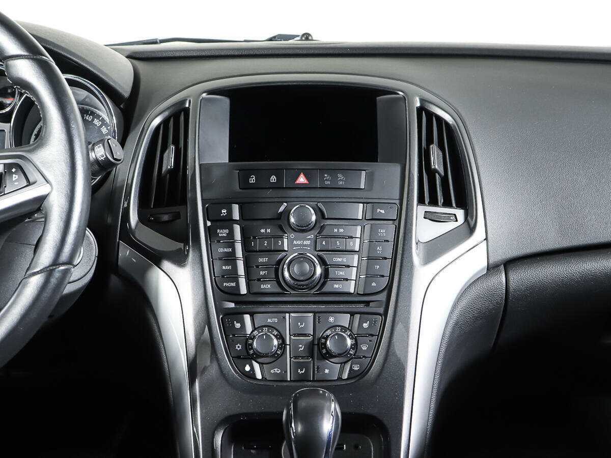 Б/У Опель Астра 2012 года. Фото: #11