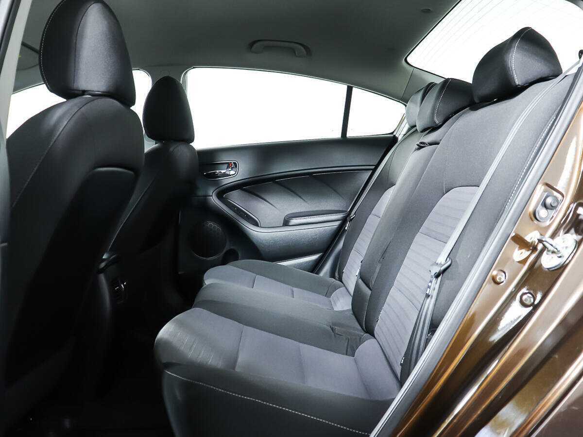 Б/У Киа Церато 2017 года. Фото: #9