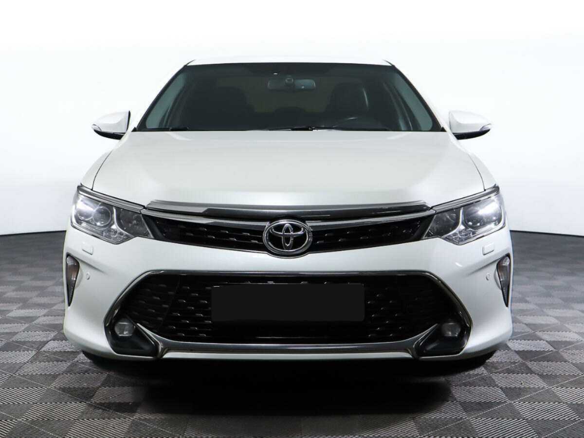 Toyota Camry 2017 года с пробегом. Фото: #1