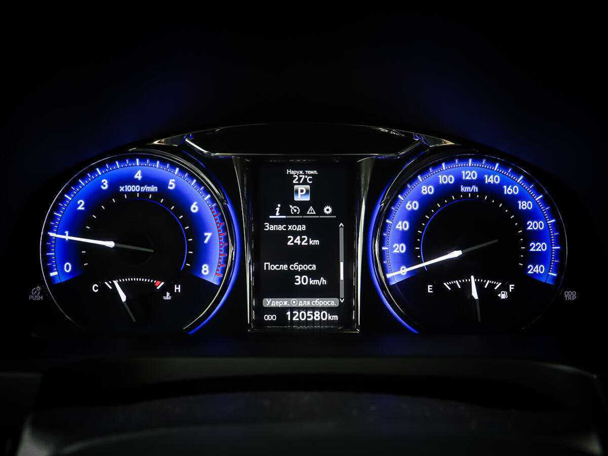 Toyota Camry 2017 года с пробегом. Фото: #13