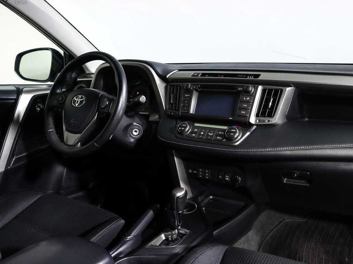 Б/У Тойота Рав4 2014 года. Фото: #8