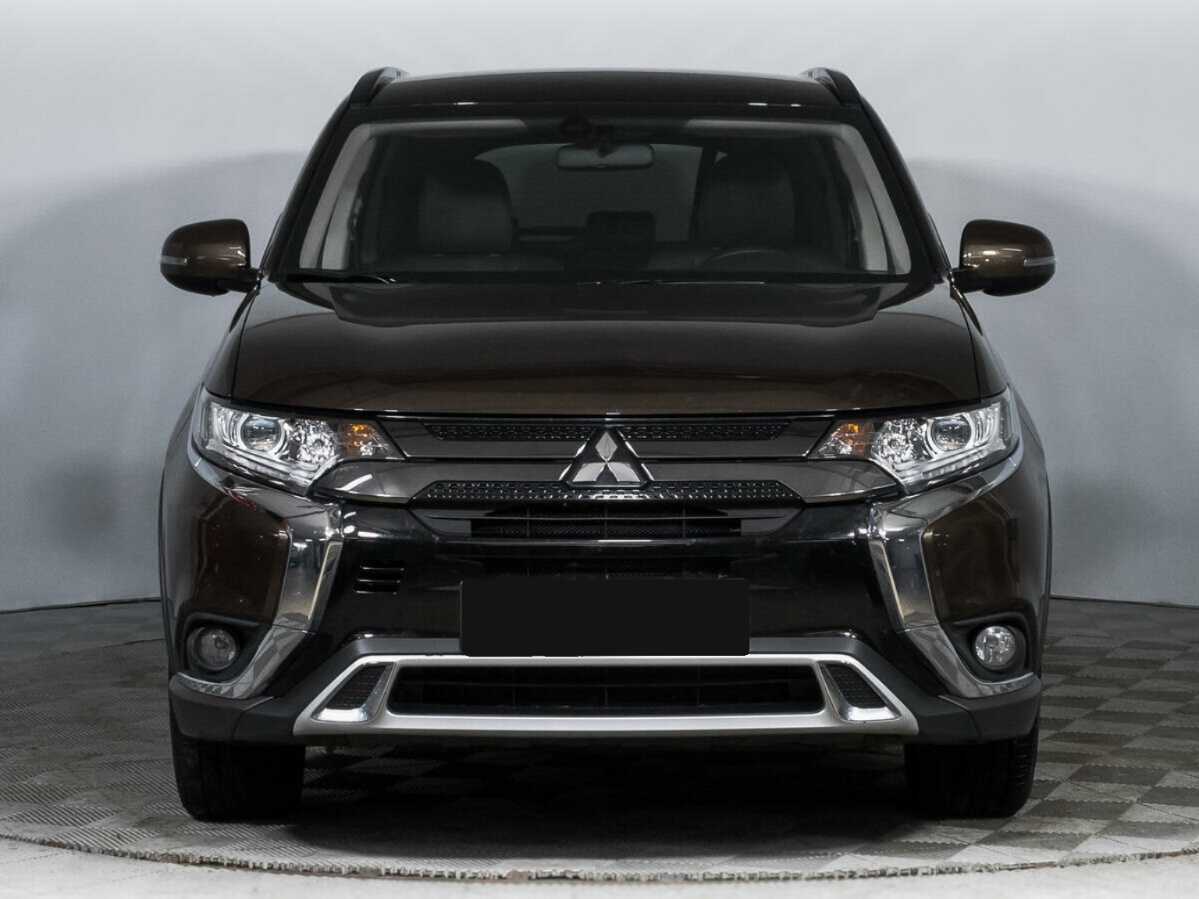 Mitsubishi Outlander 2021 года с пробегом. Фото: #1