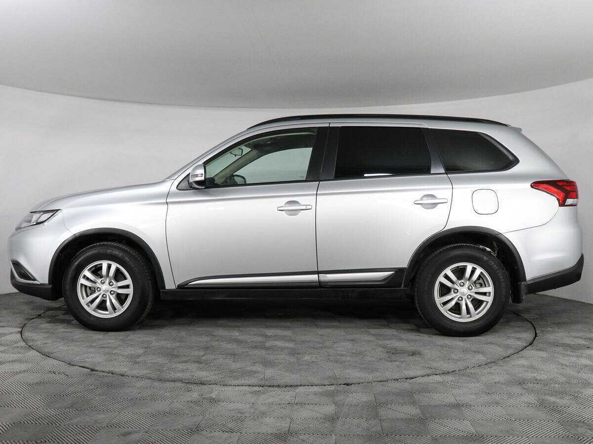 Mitsubishi Outlander 2022 года с пробегом. Фото: #5
