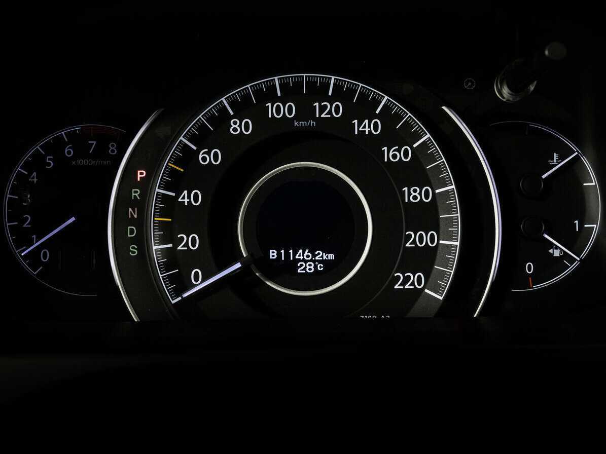 Б/У Хонда ЦР-В 2013 года. Фото: #14