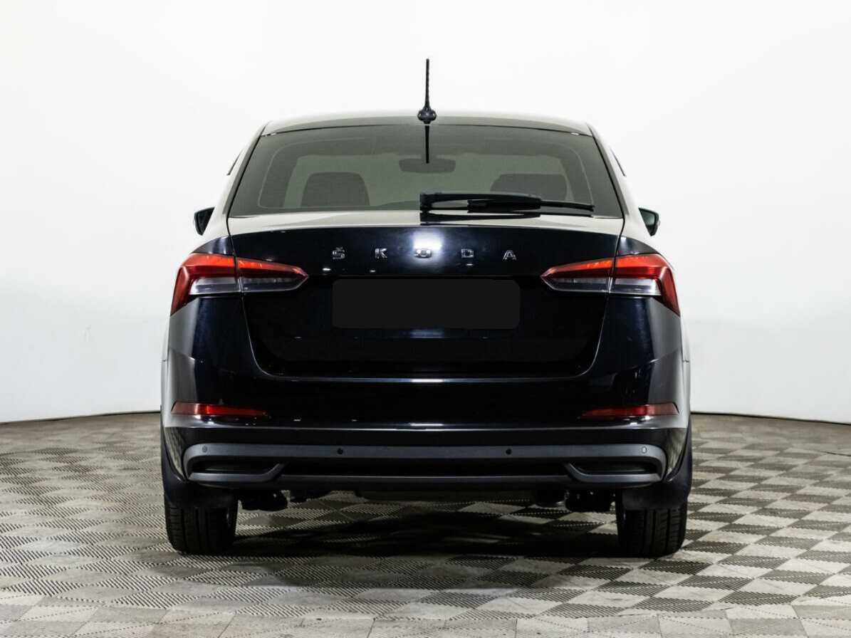 Б/У Шкода Рапид 2021 года. Фото: #4