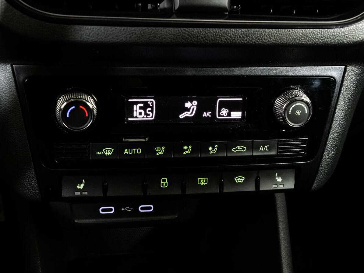 Б/У Шкода Рапид 2021 года. Фото: #11