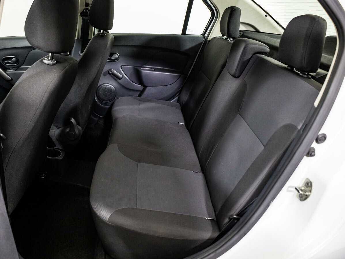 Б/У Рено Логан 2020 года. Фото: #9