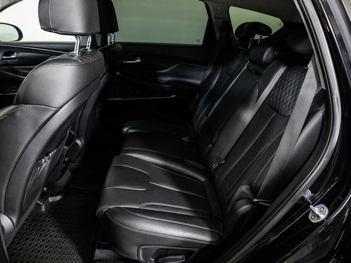 Hyundai Santa Fe 2019 года с пробегом. Фото: #7