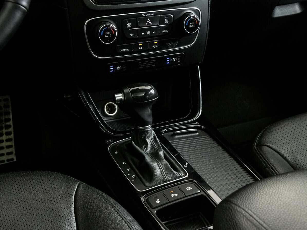 Б/У Киа Соренто 2015 года. Фото: #12