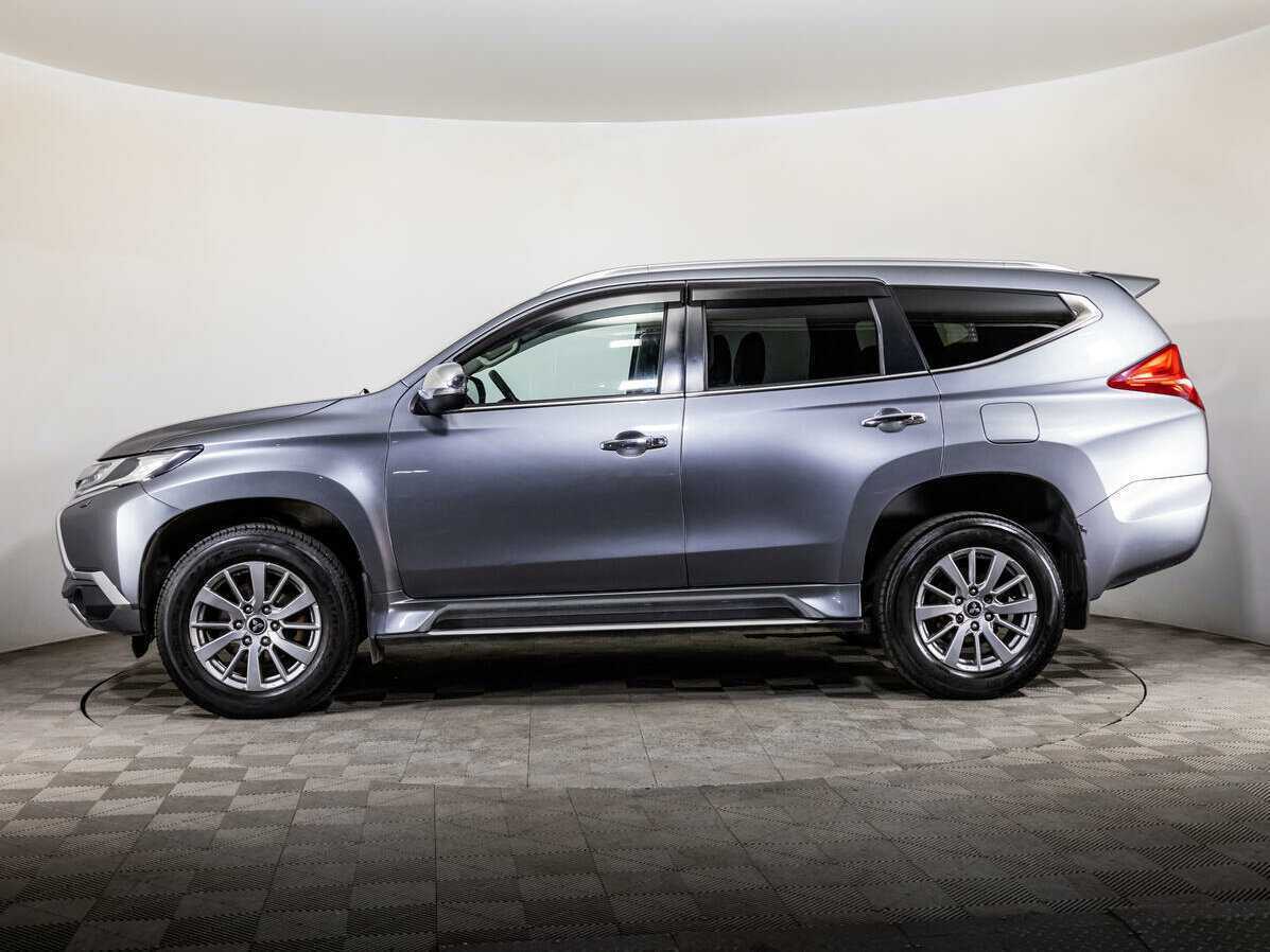 Mitsubishi Pajero Sport 2018 года с пробегом. Фото: #7