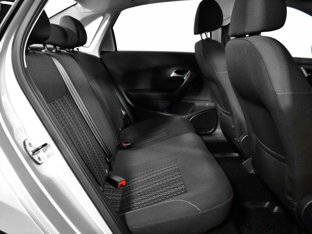 Б/У Фольксваген Поло 2017 года. Фото: #9