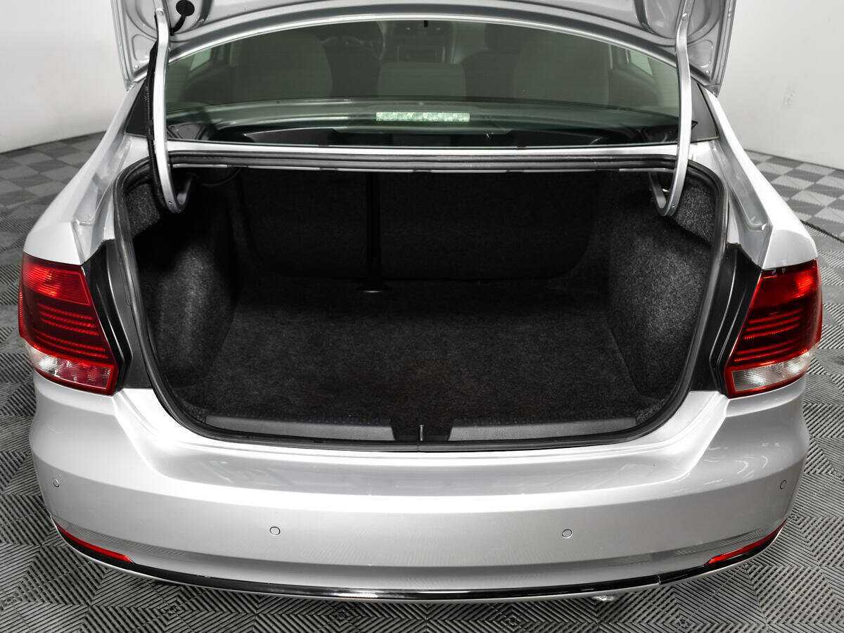 Б/У Фольксваген Поло 2017 года. Фото: #13