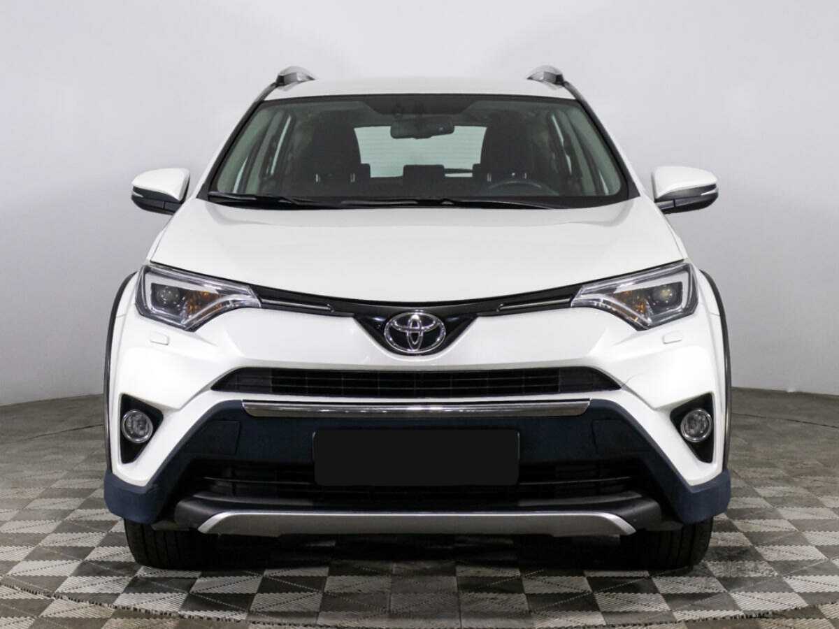 Toyota RAV4 2018 года с пробегом. Фото: #1