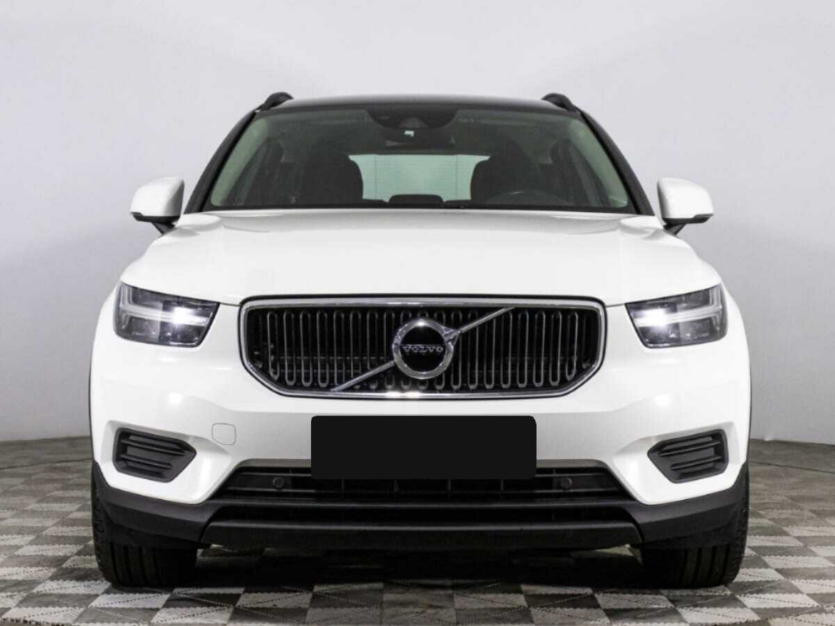 Volvo XC40 2018 года с пробегом. Фото: #1