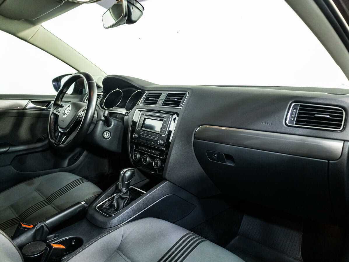 Б/У Фольксваген Джетта 2016 года. Фото: #7