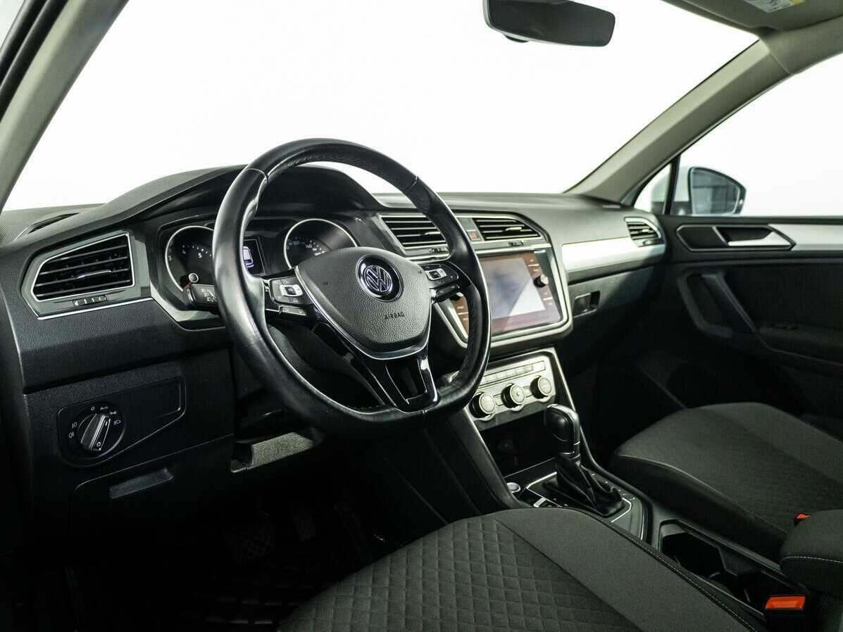Volkswagen Tiguan 2018 года с пробегом. Фото: #9