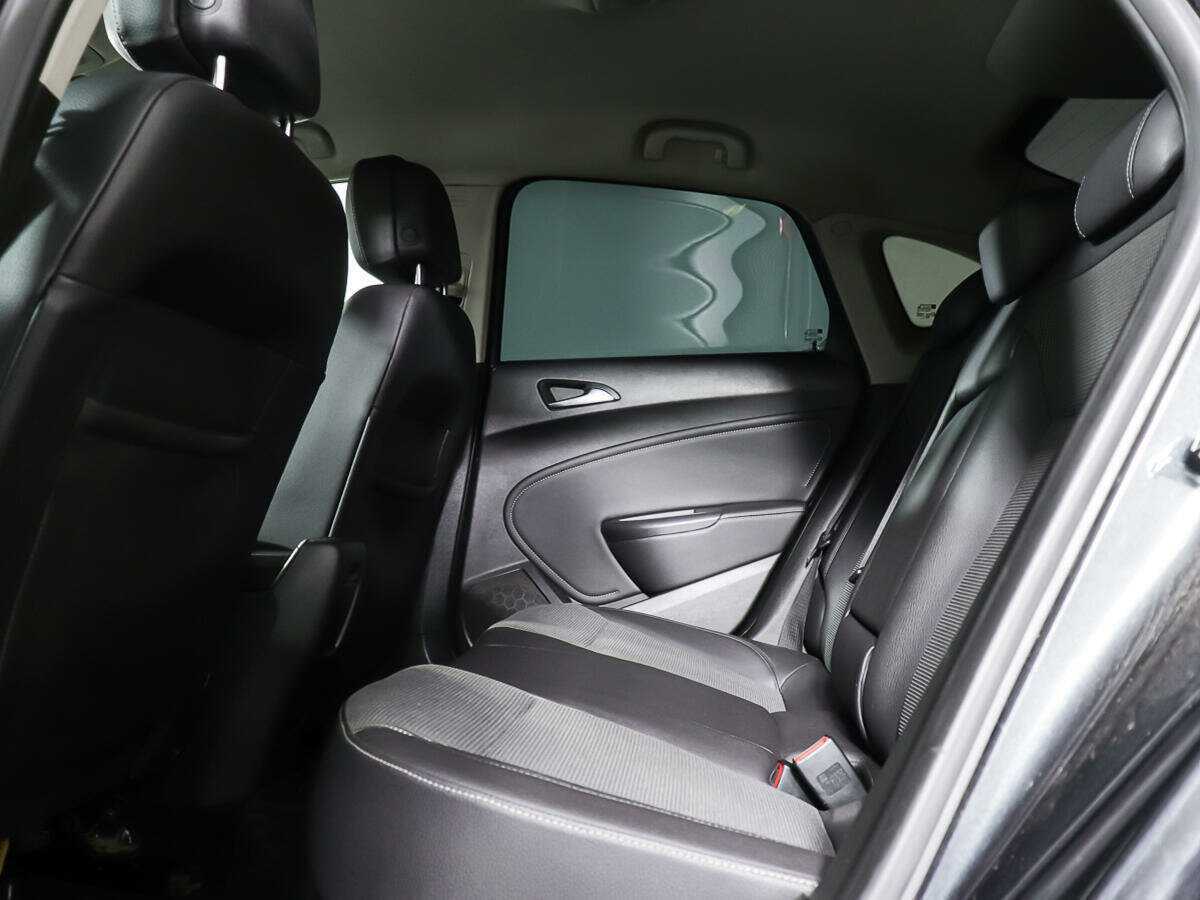 Б/У Опель Астра 2013 года. Фото: #8