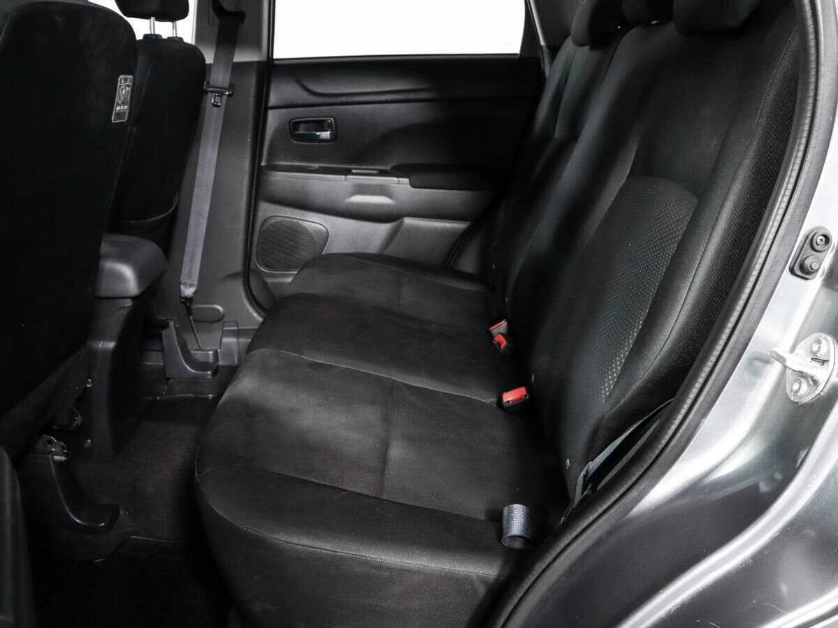 Б/У Митсубиши АС-Икс 2014 года. Фото: #9