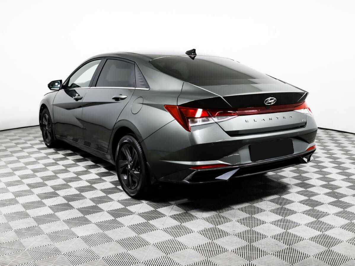 Hyundai Elantra 2021 года с пробегом. Фото: #6