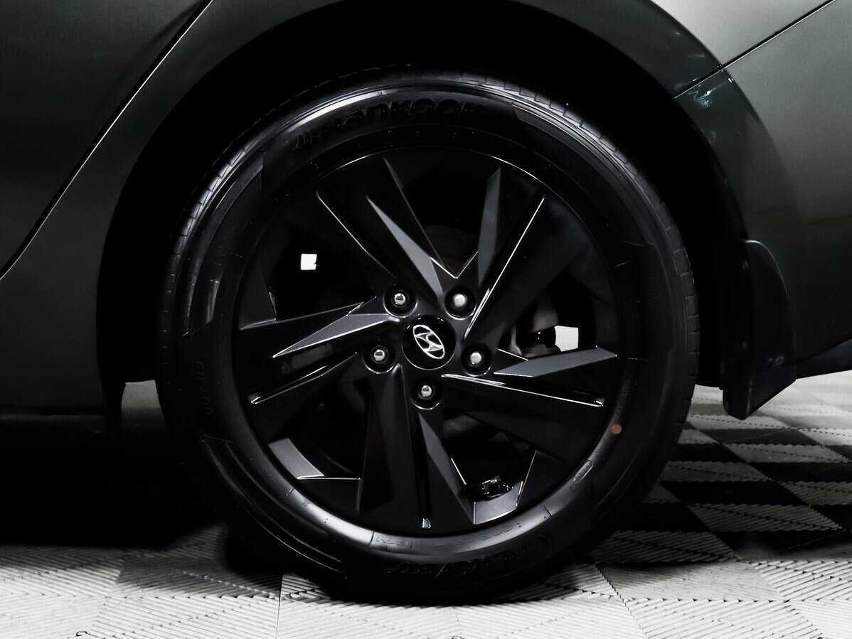 Hyundai Elantra 2021 года с пробегом. Фото: #13