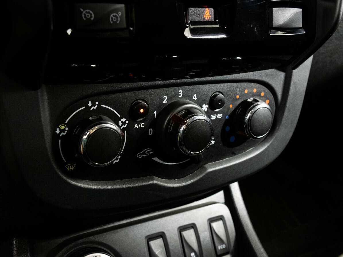 Б/У Рено Дастер 2017 года. Фото: #11