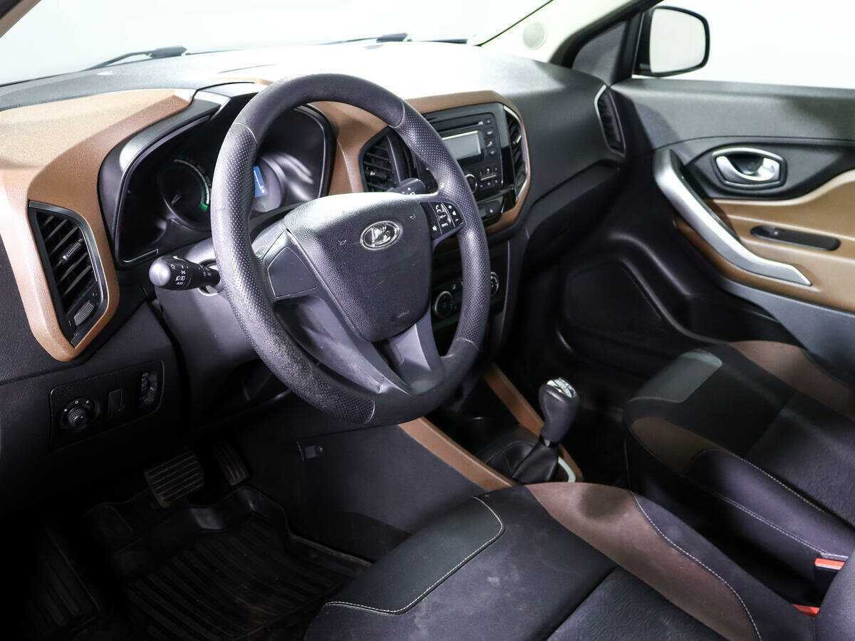 Б/У Лада (ВАЗ) ИКСРЭЙ 2016 года. Фото: #13