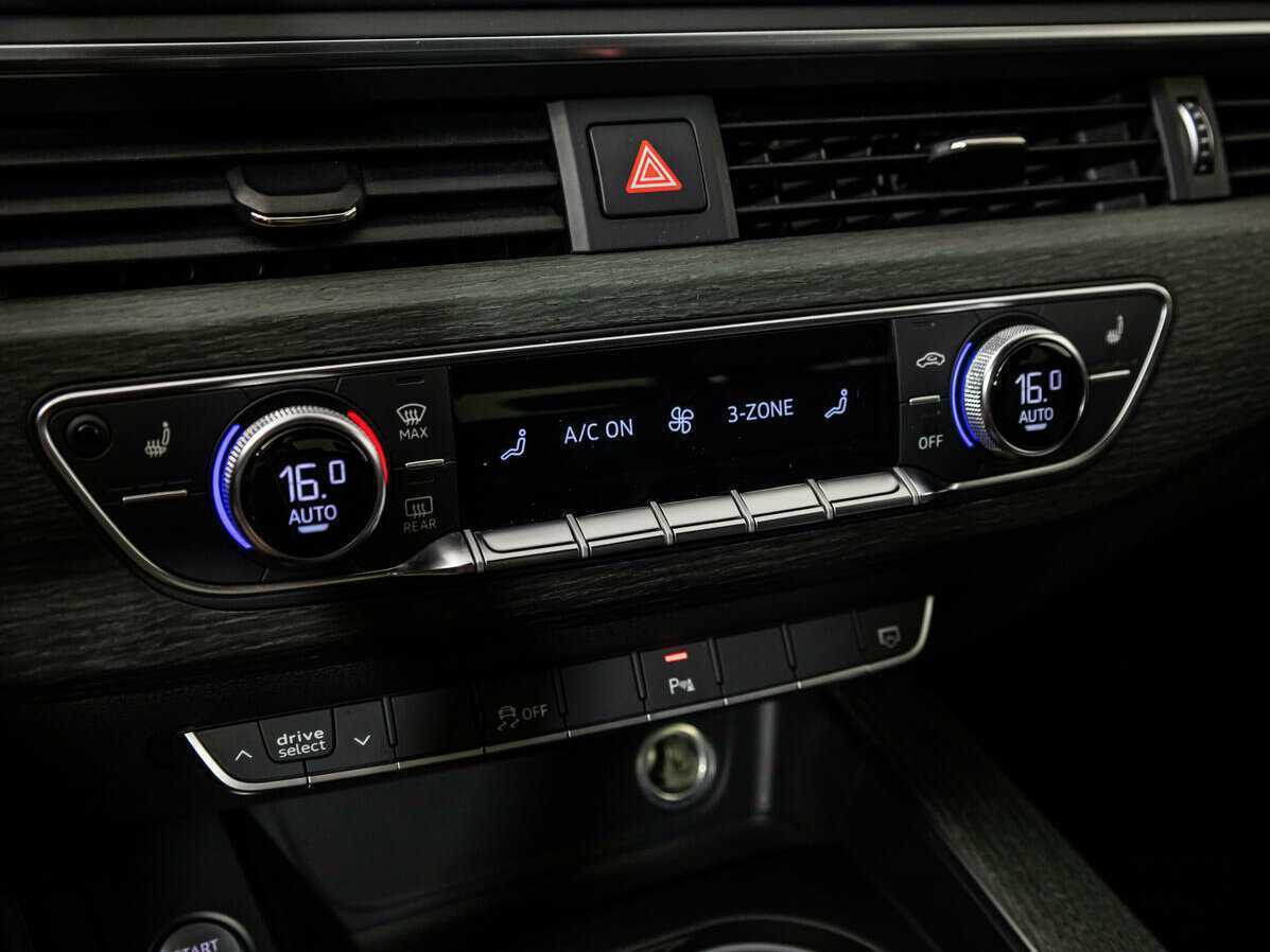 Audi A4 2019 года с пробегом. Фото: #12