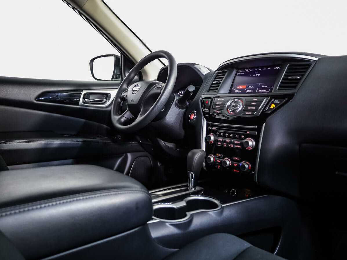 Nissan Pathfinder 2020 года с пробегом. Фото: #7